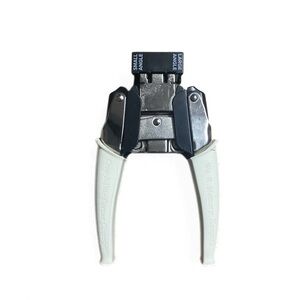 We R Memory Keepers Crop-A-Dile Corner Chomper Tool